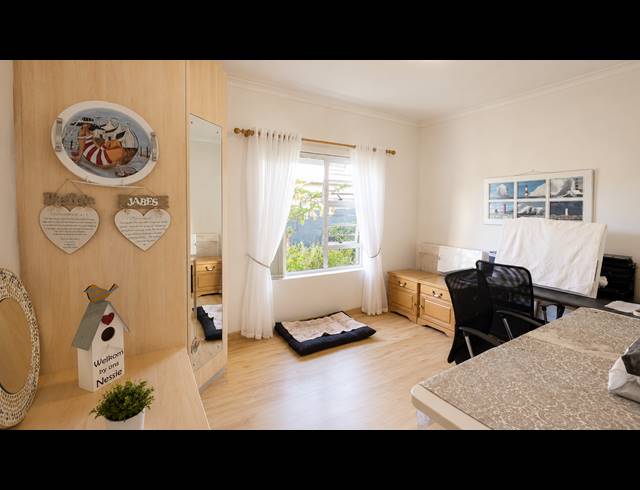 4 BEDROOM HOUSE FOR SALE IN COUNTRY CLUB